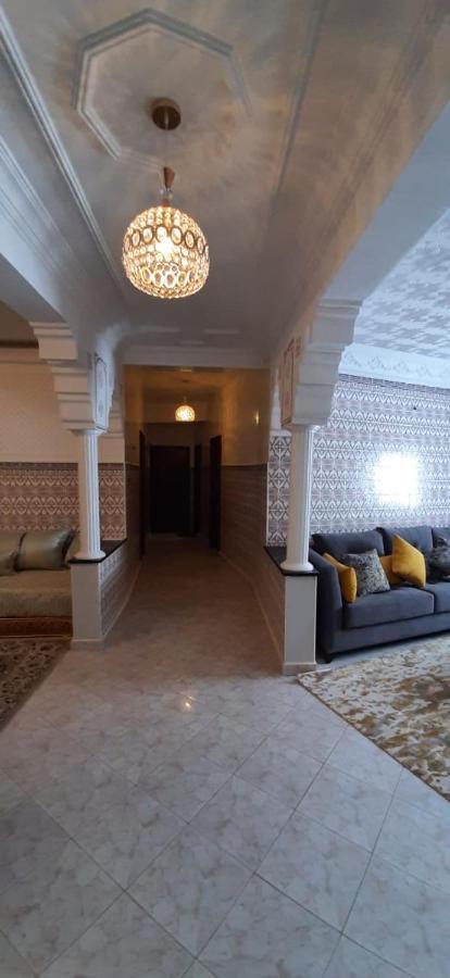 Apartment Oumnia 1 - City Center Tânger Exterior foto